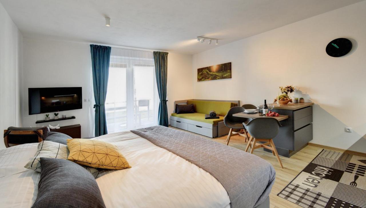 Apartman Lipno - Dve Zatoky Frymburk Bagian luar foto