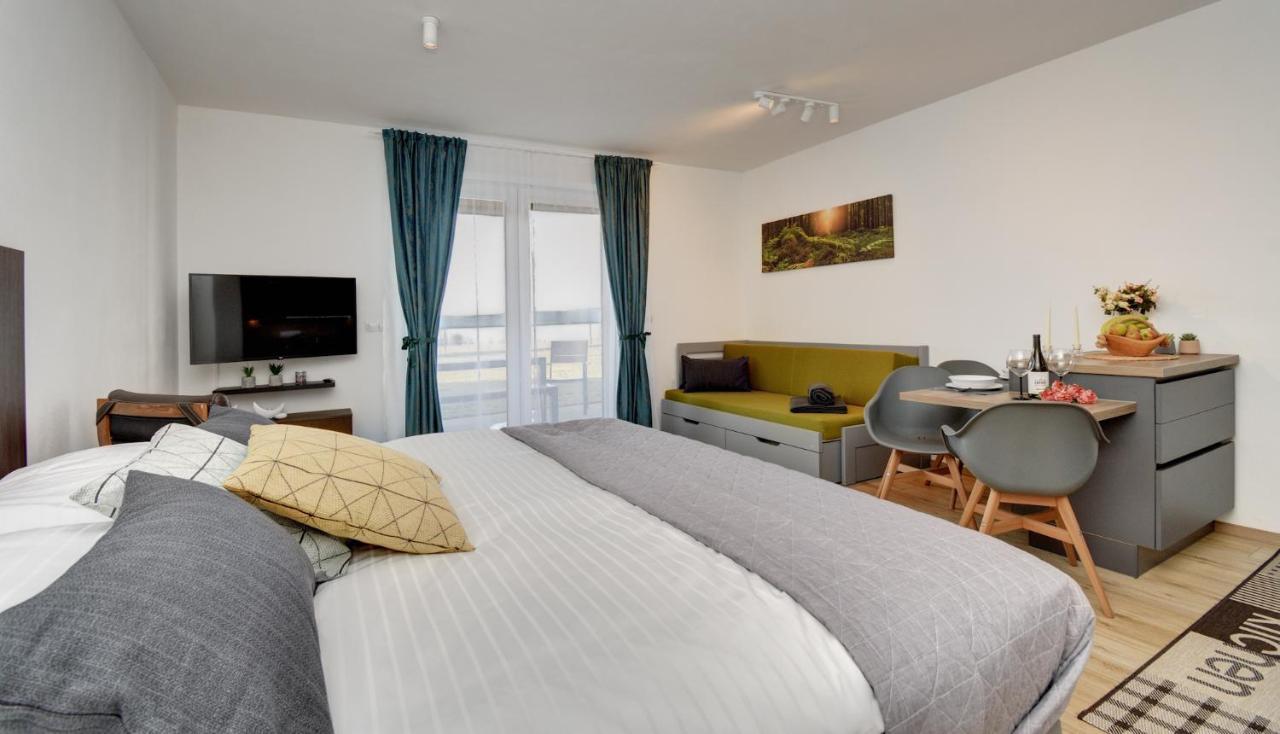 Apartman Lipno - Dve Zatoky Frymburk Bagian luar foto